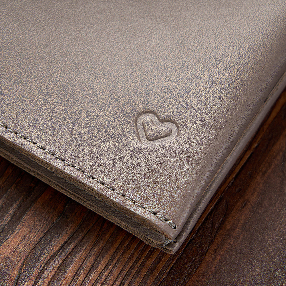 Compact wallet for banknotes, cards and coins KID