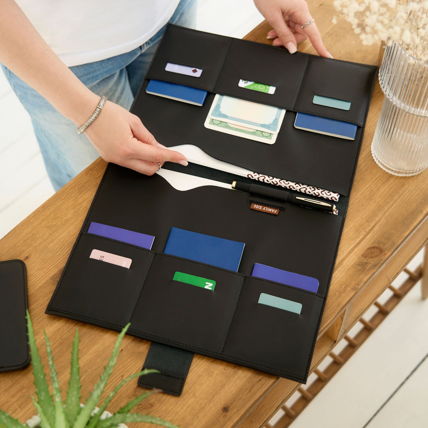 Folder for family documents lightweight YOUNG FAMILY